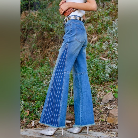 Denim - J0581. Stretch Rhinestone Panel Denim Jeans